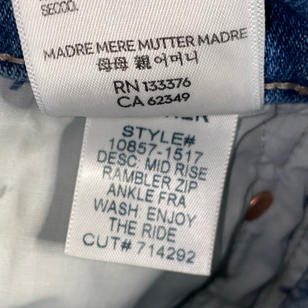 MOTHER Mid Rise Rambler Zip Ankle Fray in Enjoy The Joy - Picture 9 of 10